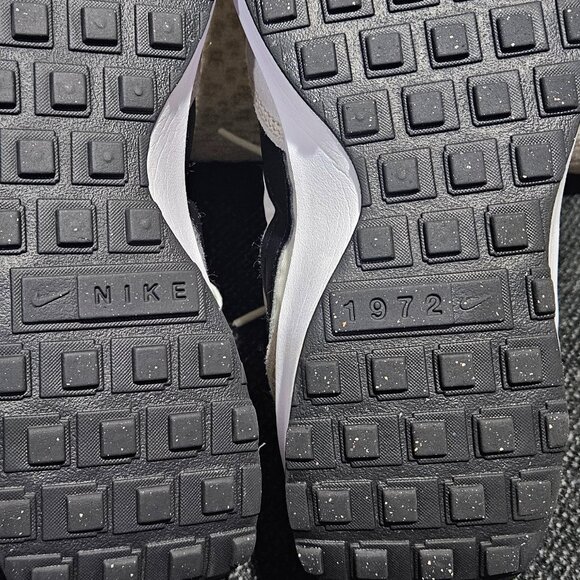 Ladies Nike Waffle Debut - 7.5 - Picture 5 of 10